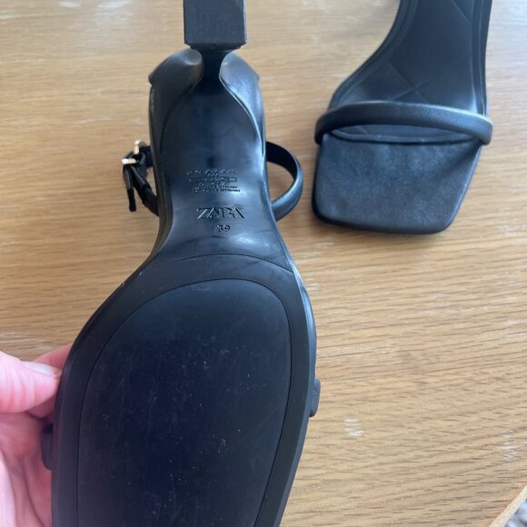 Zara Heeled Ankle Strap Sandals in Black - Size EU 39 - Picture 6 of 7